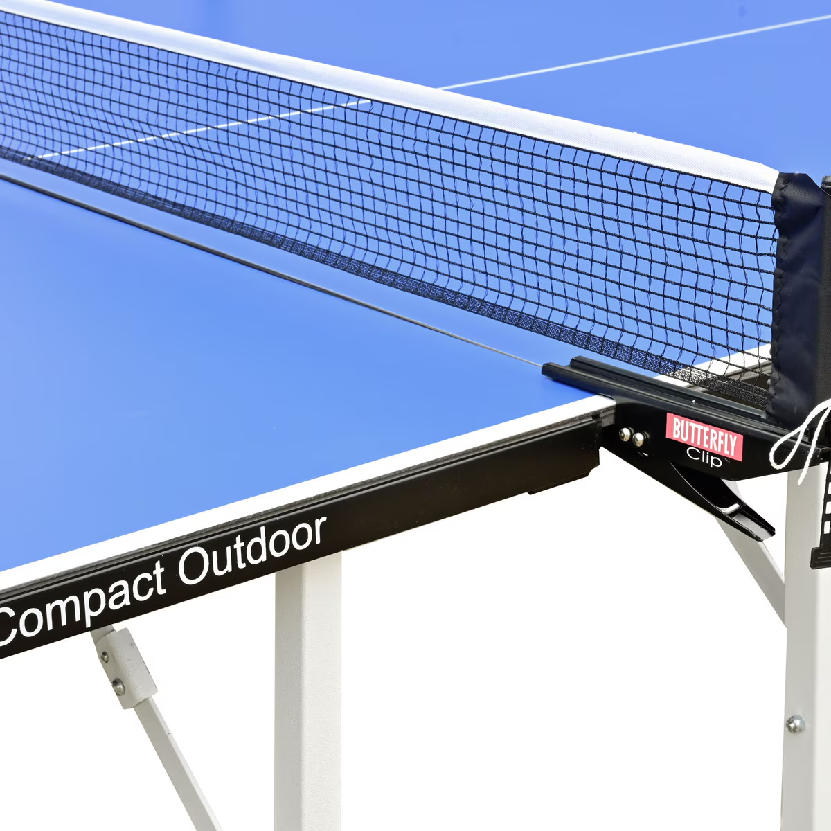 Table net on blue top