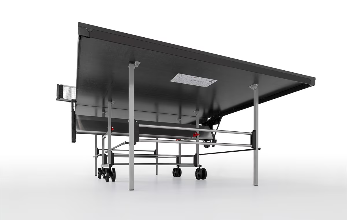Butterfly Playback 19 Blue Table by Butterfly with net, wheels, steel frame, and playback feature.