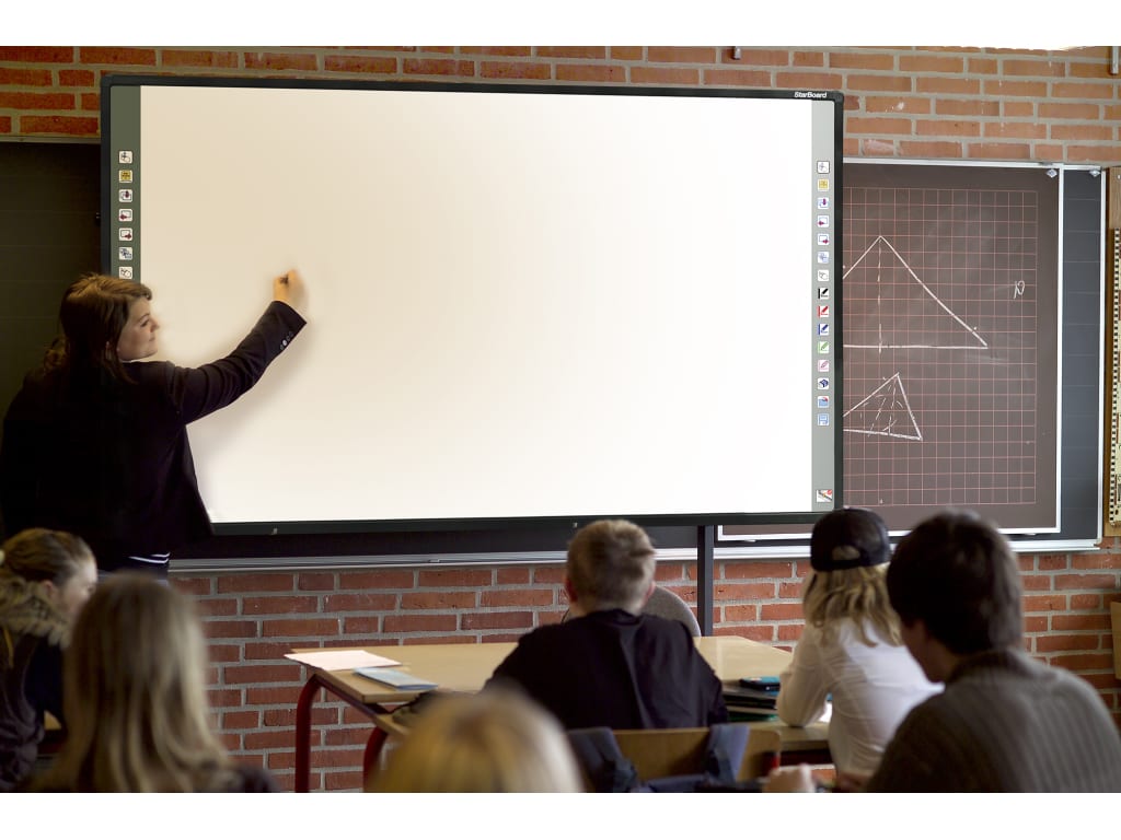 Starboard - Touch Sensitive Interactive Whiteboard FX-104WE2, 104" Diagonal